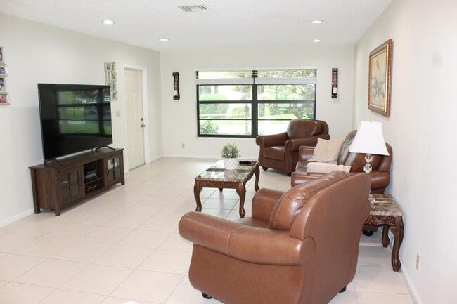 Photo - 4595 Laurel Tree Rd