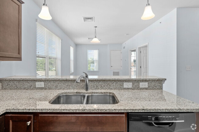 Kitchen - VERDE Apartments