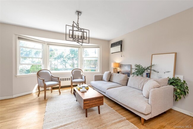 Photo - 1443 Park St