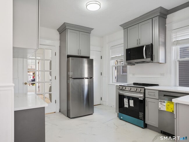 Photo - 27 5th St Unit 1