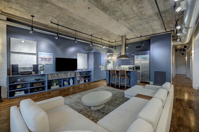 Photo - 505 Bastrop St Unidad 305