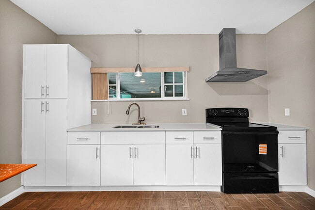 Photo - 81 NW 41st St