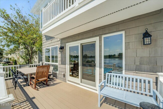 Photo - 74 Seneca Pl