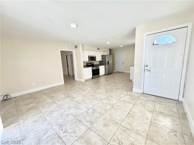 Photo - 640 E San Lorenzo St Unit A