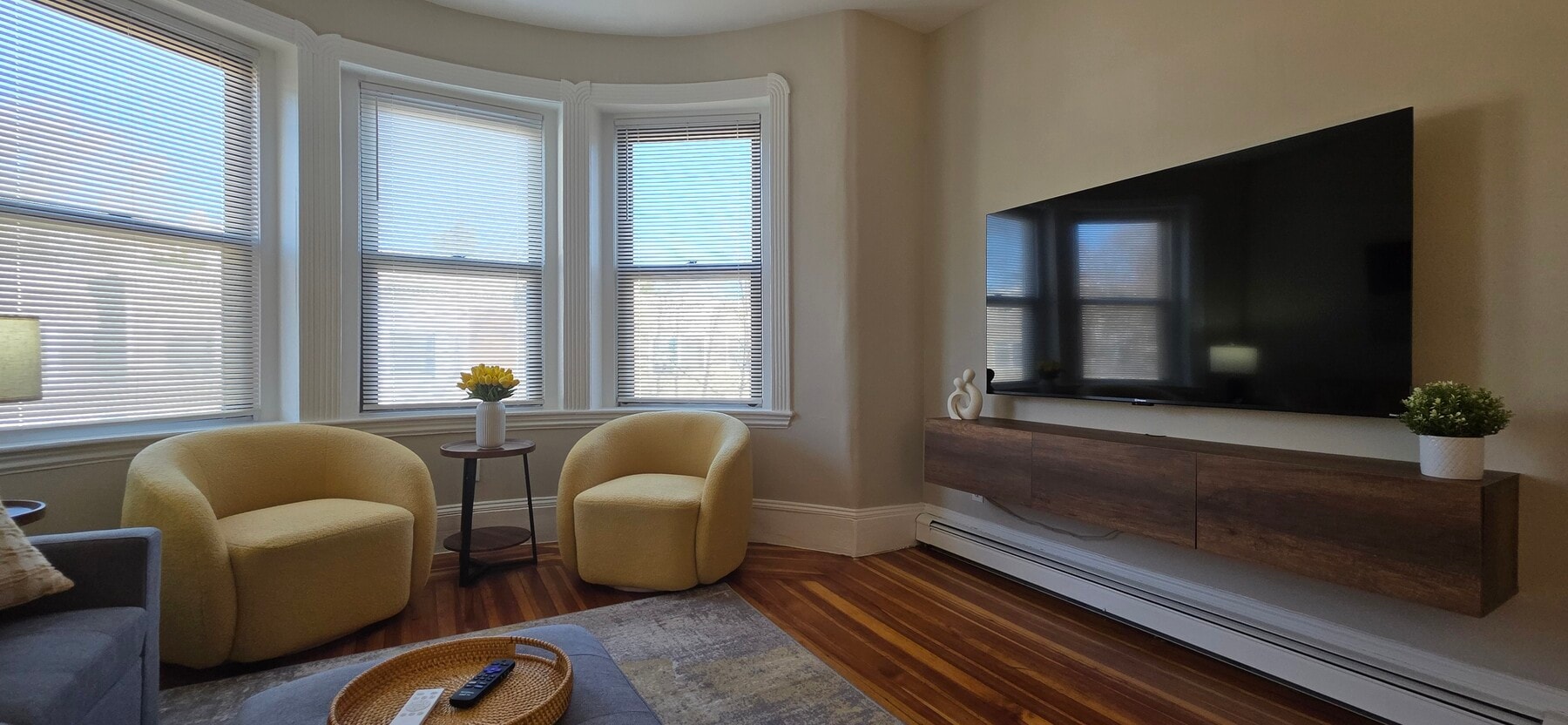 Photo - 32-34-34 Ditson St