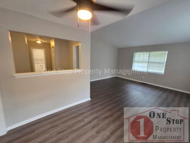 Photo - Updated 4 Bedroom, 2 Bathroom Duplex in Overland Park, Kansas