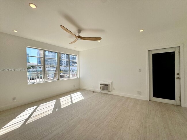 Photo - 6944 Byron Ave Unit 1