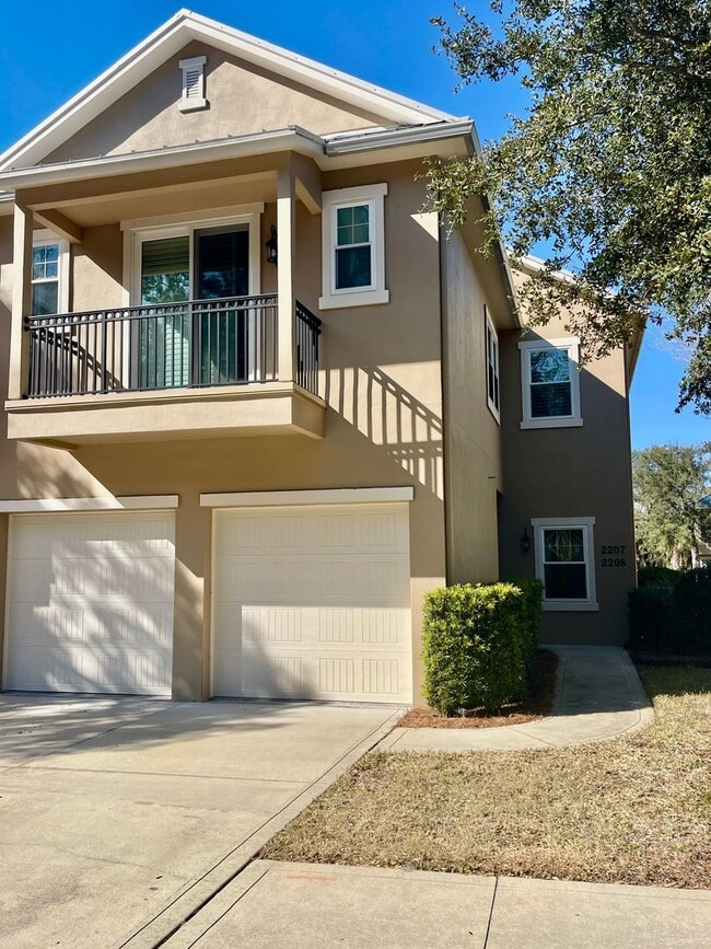 Photo - 2208 Summerwoods