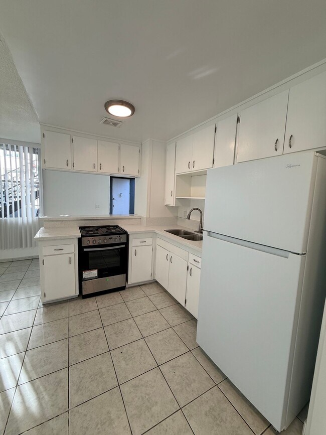 Photo - Spacious 1 Bedroom 1 Bath in the City of Norwalk, CA. Won't Last Long! Unidad 2