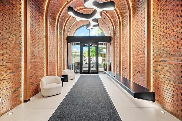 Photo - 1010 Pacific St Unidad 910