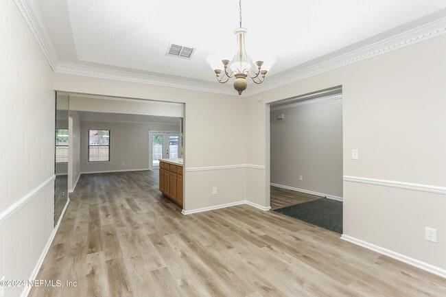 Photo - 533 Majestic Wood Dr