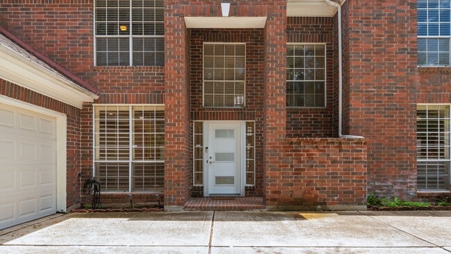 Photo - 14207 Woodville Gardens Dr