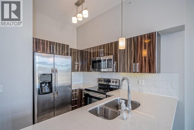 22318 Lougheed Hwy Unit PH 606
