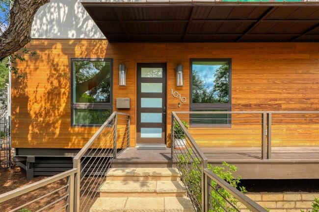 Photo - 1010 Hillside Ave