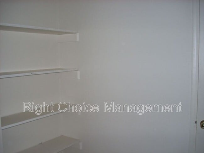 Photo - 9 Montclair Ct Unit B