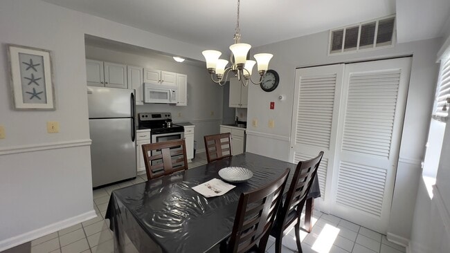 1027 Simpson Ave Unit 1027A