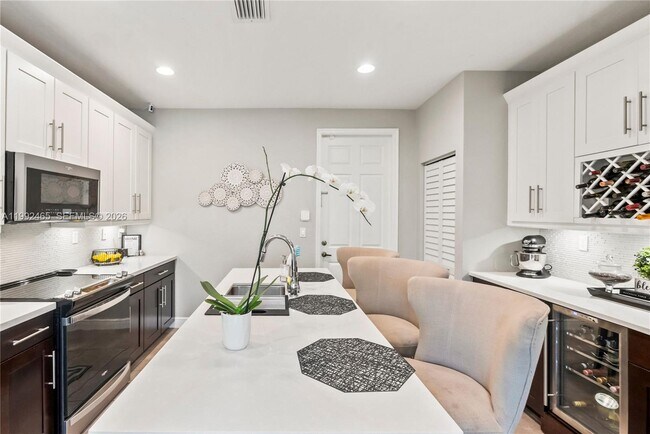 Photo - 14721 SW 13th St