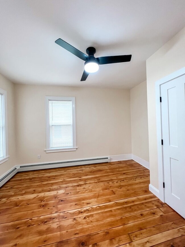 Building Photo - 27-29-29 Pine St Unit 29 Pine St Rental