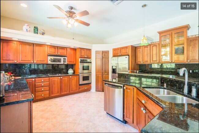 Cocina - 299 1st Ave S