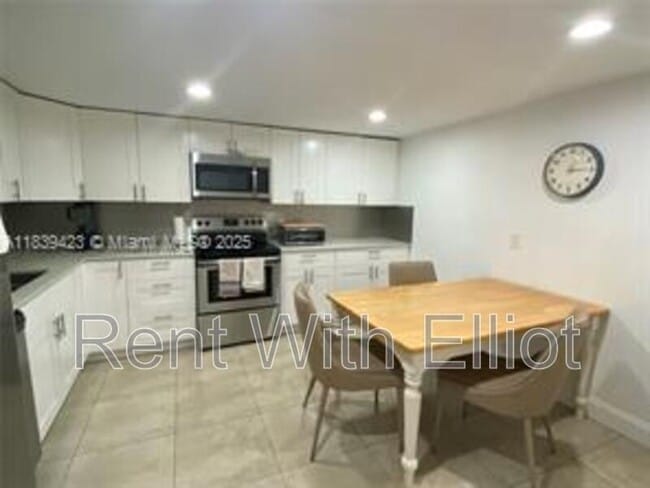 Photo - 1301 NE 7th St