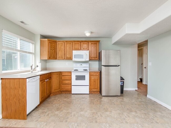 Photo - 1135 S 1410 E Unidad 1