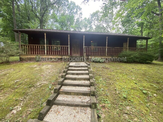 Building Photo - 8302 Delegate Dr