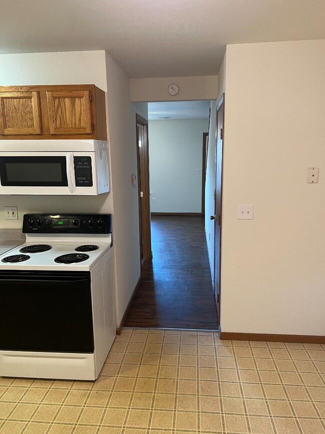 Photo - 100 Aldergate St