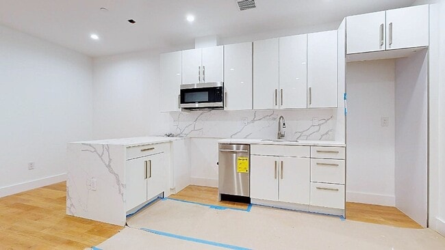 Building Photo - West 94th Street