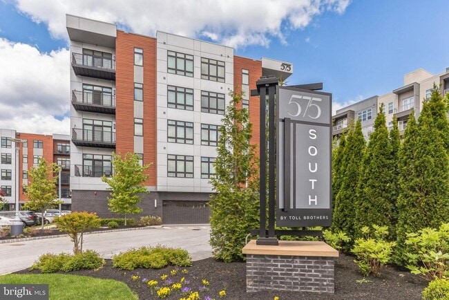 Photo - 575 S Goddard Blvd Apartment Unit 210