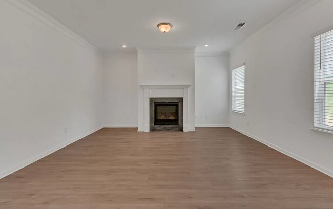 Photo - 534 Morgan Mdws Wy