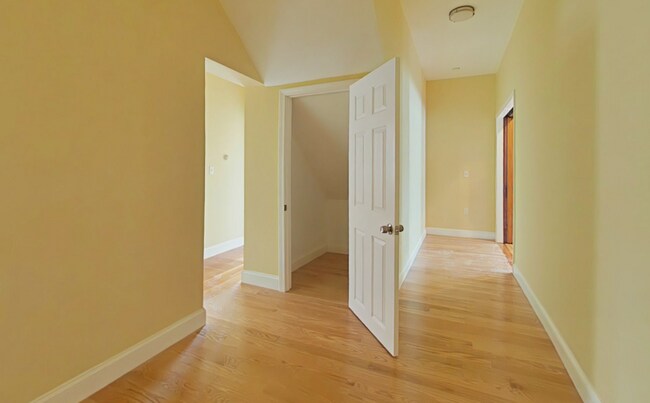 Photo - 22 Grand View Ave