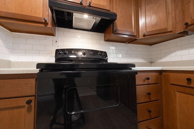 Photo - 3086-3092 Grasmere Ave Unit 3090 (All Electric)