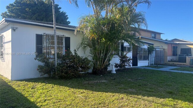 Photo - 134 SW 61st Ave