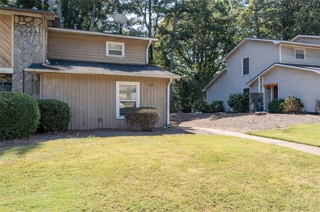 Photo - 1682 Wynndowne Trail