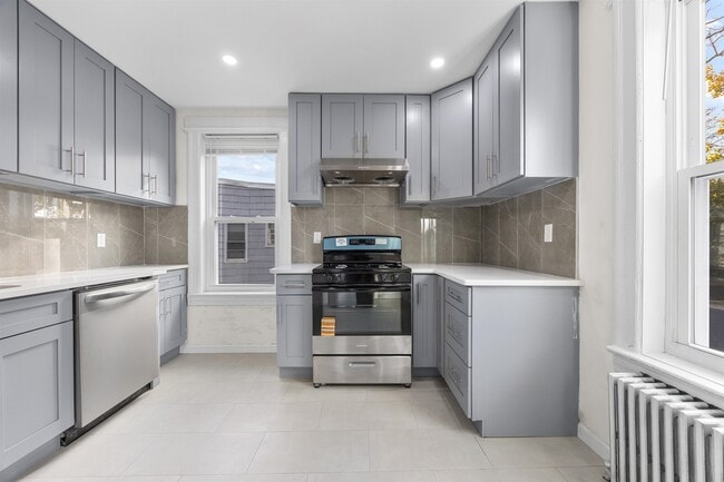 Photo - 149 Bidwell Ave Unit 2