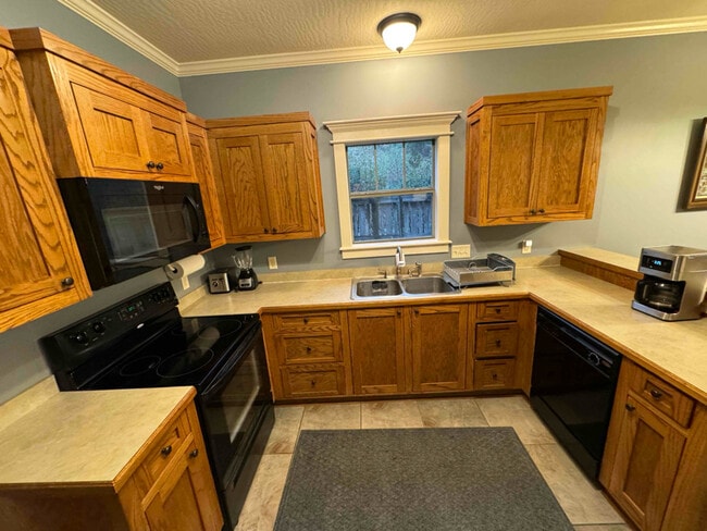 Photo - 3 Gunnison Dr