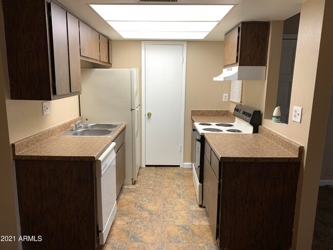 Photo - 2217 E Cactus Rd Unit 4