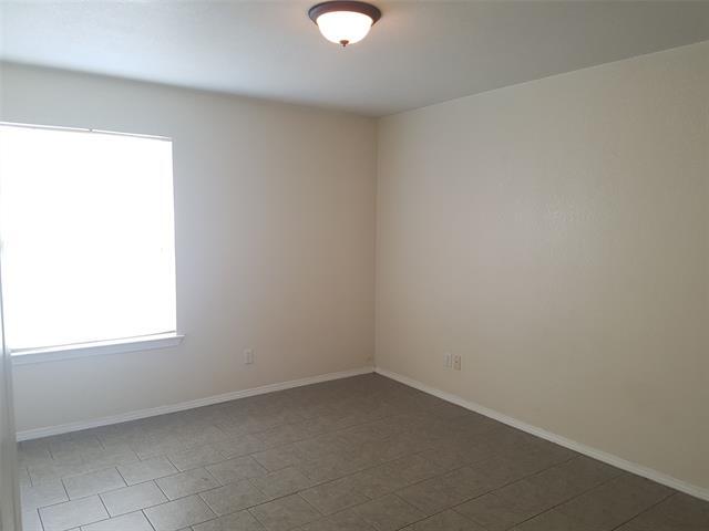 Photo - 309 S Blue Jay Ct