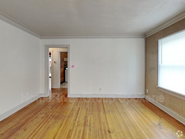 Building Photo - 3104 E 30th Ave Rental