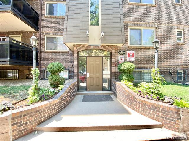 Building Photo - 1233 N Ogden St Unit 404 Rental