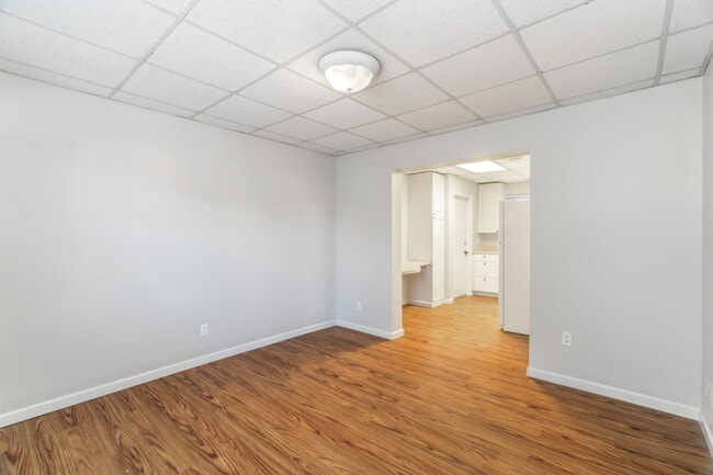 Photo - 2751 Jersey Ave Unit Apt - 4