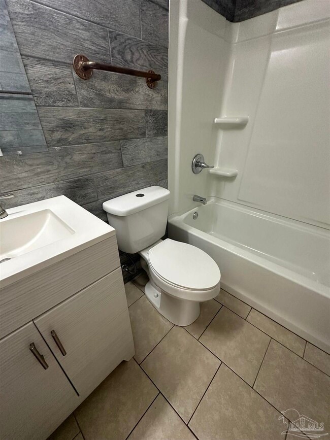 Photo - 7145 Pearson Rd