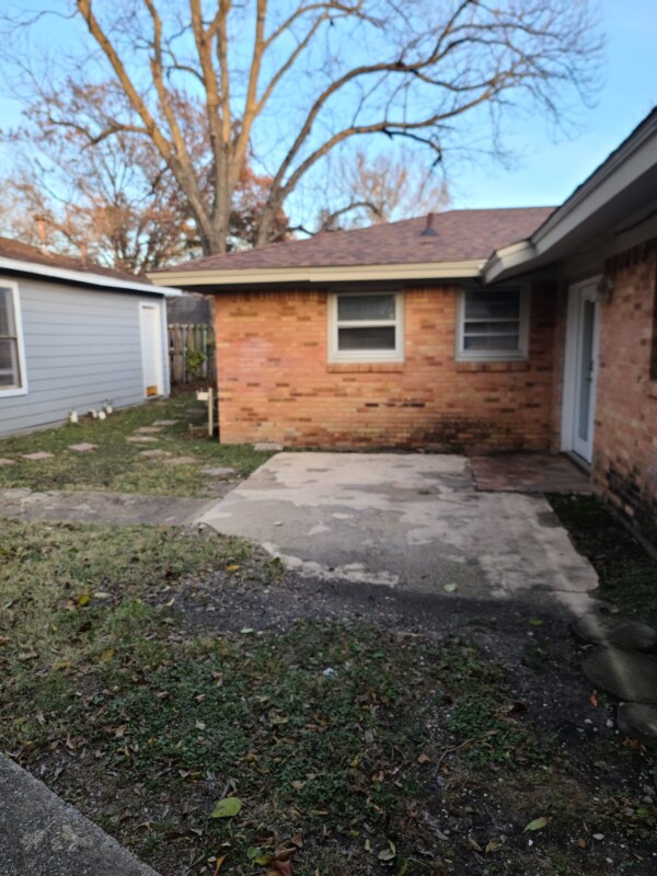 Photo - 2539 Hillsboro Ave