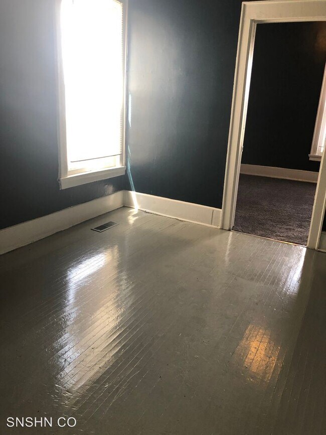 Photo - 1234 W Walker St