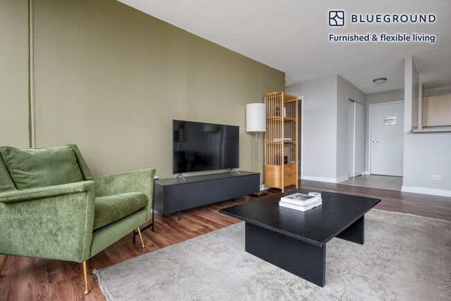 Photo - 1212 S Michigan Ave Unidad FL18-ID1083