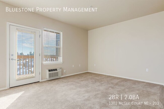 Photo - Two-Bedroom Apartment with AC --Available ... Unidad 203