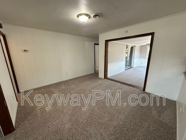 Photo - 4431 Roxbury Dr