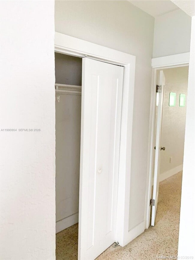 Photo - 805 81st St Unidad 2