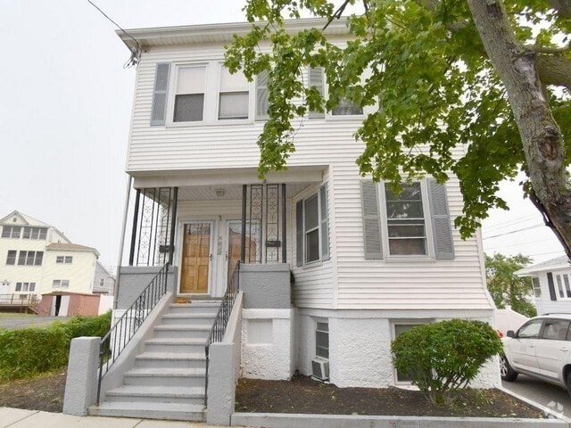 Building Photo - 34 Tapley Ave Unit 1 Rental