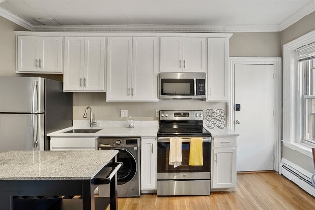 Photo - 587 Tremont St Unit 3